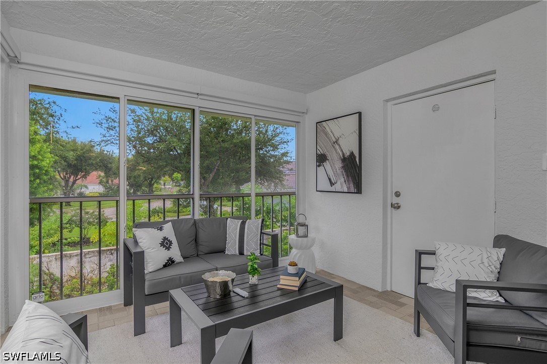 7725 Jewel Unit 201, Naples, FL 34109