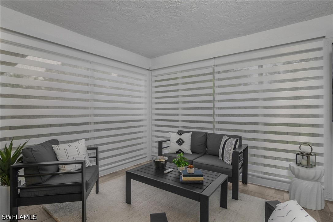 7725 Jewel Unit 201, Naples, FL 34109