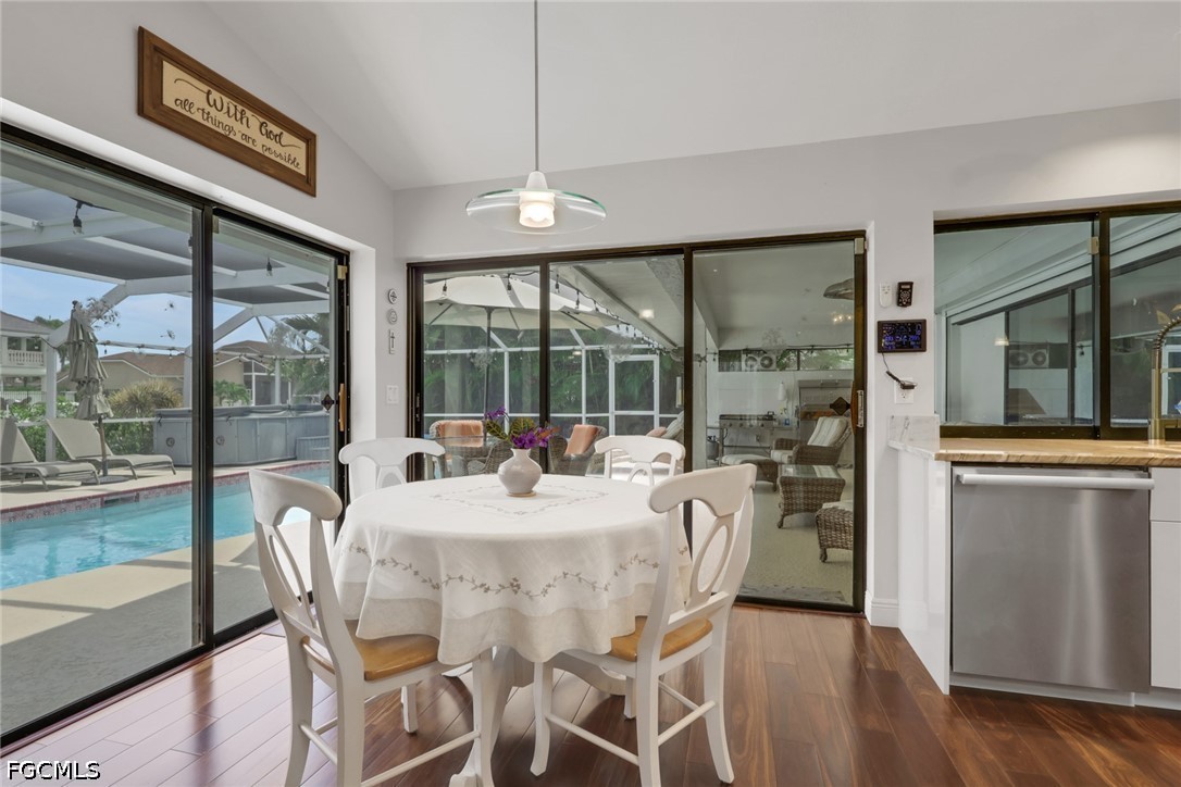 DiningArea
