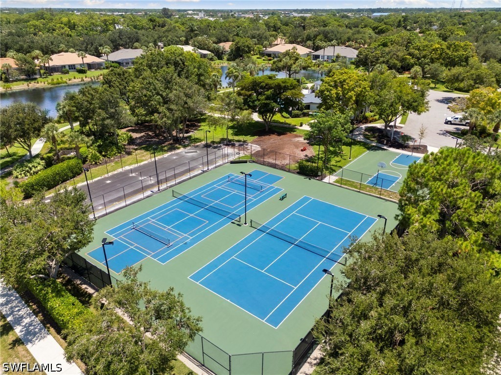 6561 Autumn Woods, Naples, FL 34109