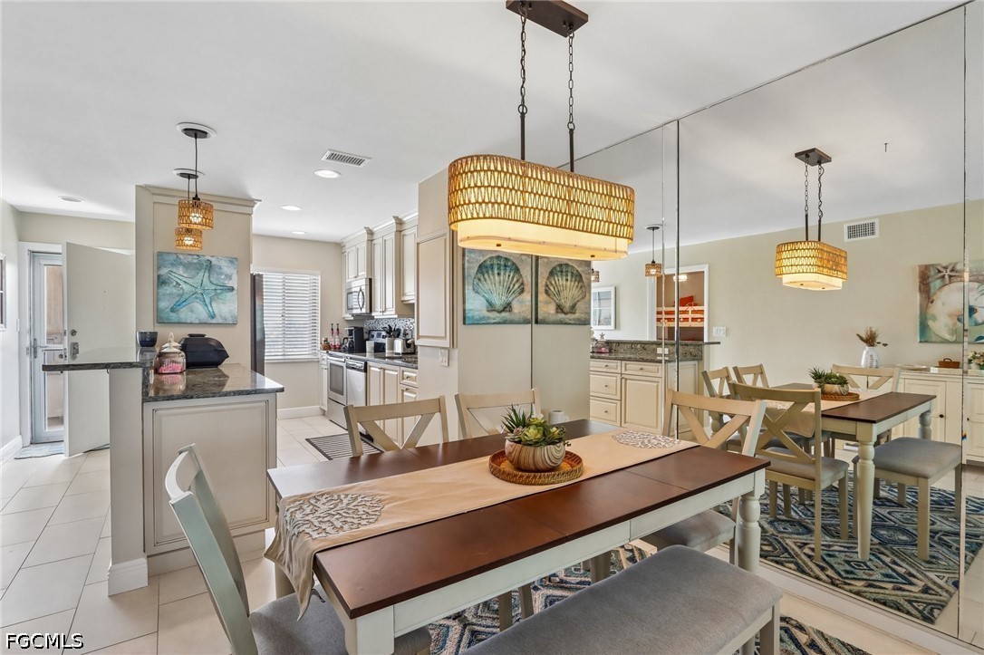 DiningArea
