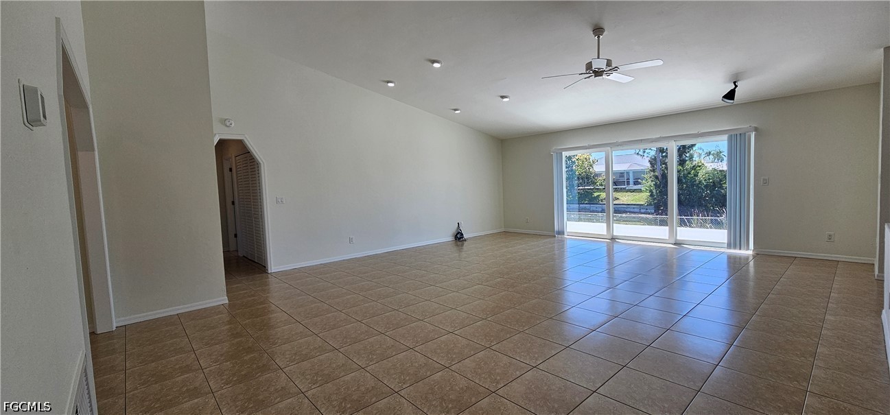 420 15th, Cape Coral, FL 33990