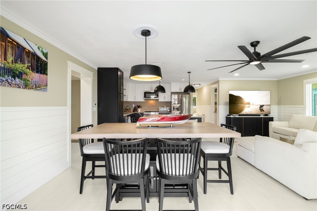2574 Bayshore, Matlacha, FL 33993