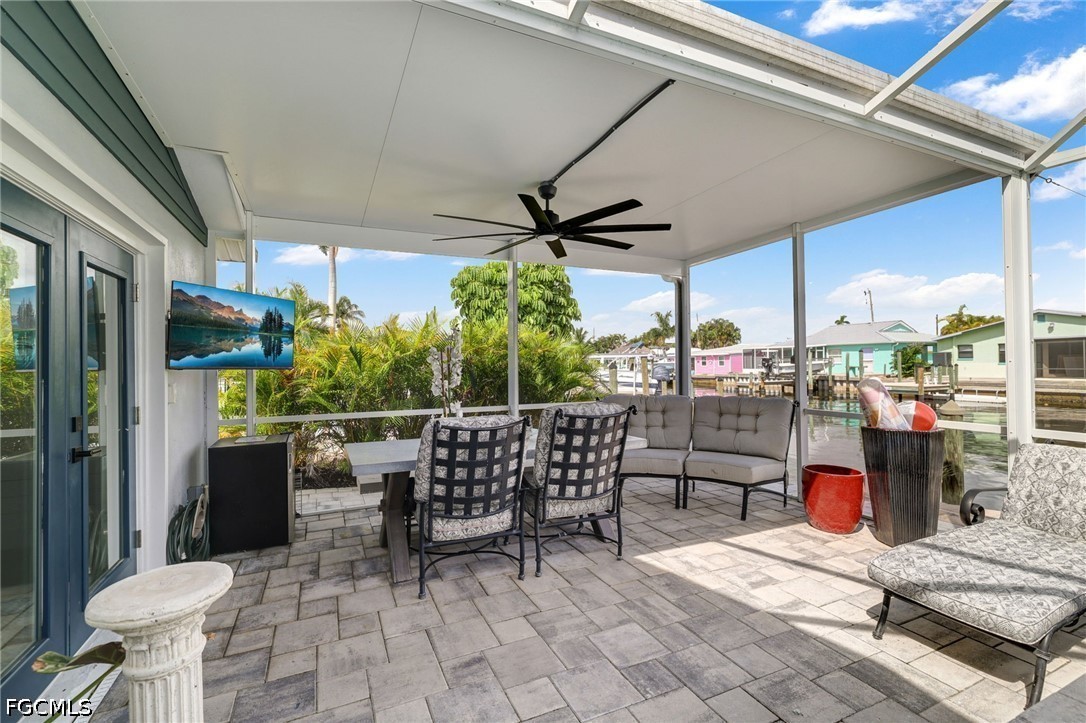 2574 Bayshore, Matlacha, FL 33993