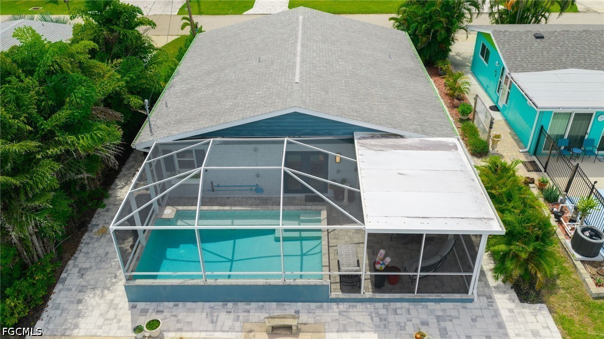 2574 Bayshore, Matlacha, FL 33993