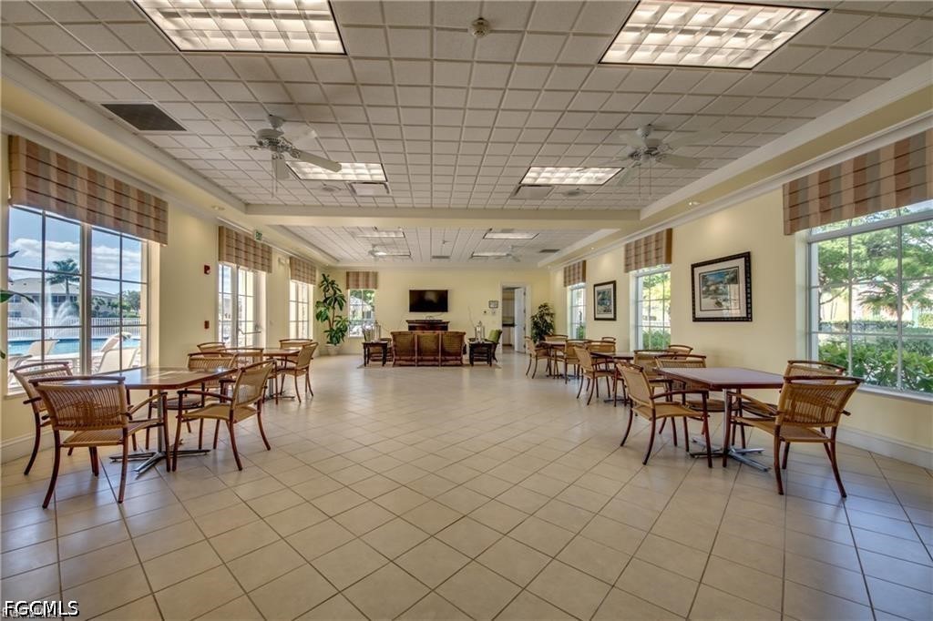 DiningArea