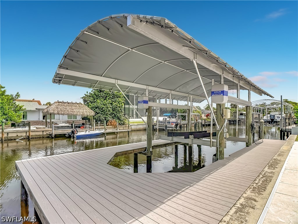 Dock