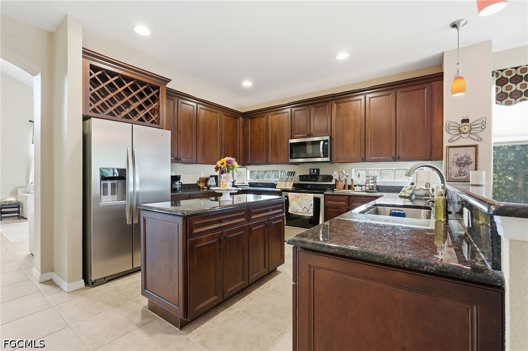 3565 Malagrotta, Cape Coral, FL 33909