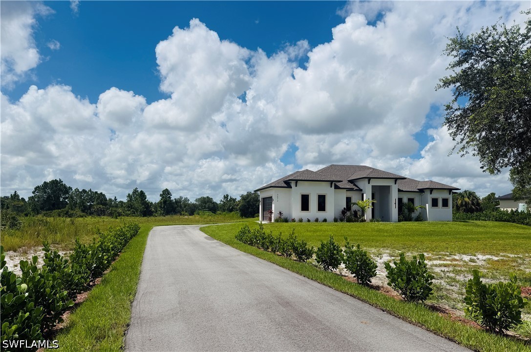3672 68th, Naples, FL 34120