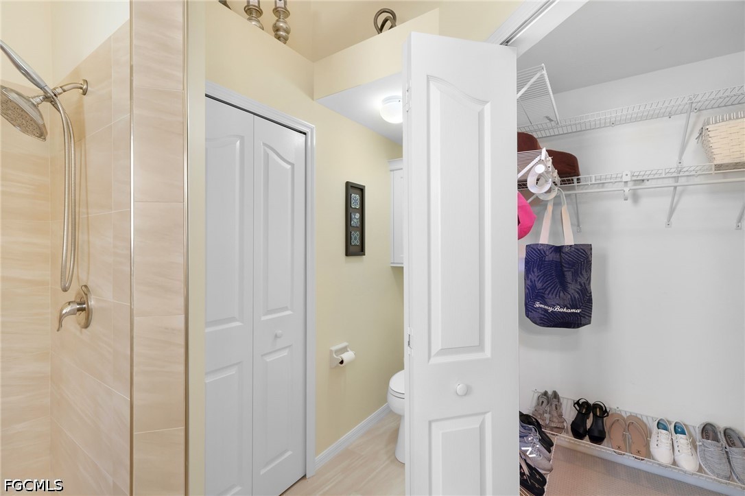 8009 San Vista, Naples, FL 34109