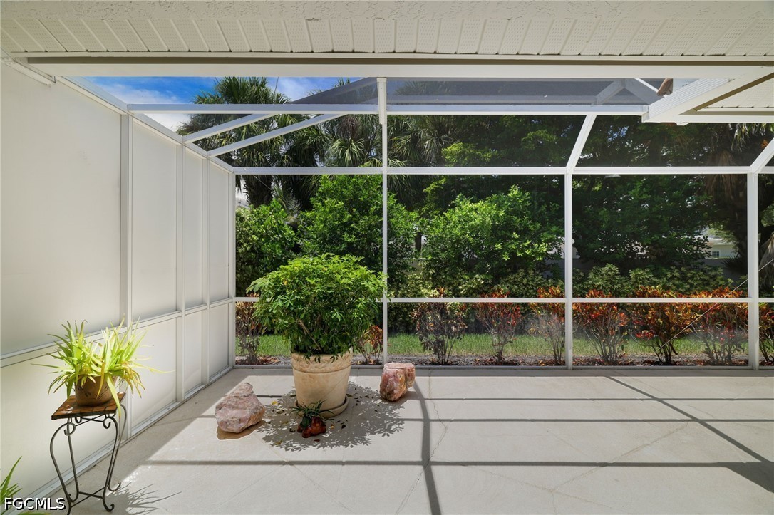 8009 San Vista, Naples, FL 34109