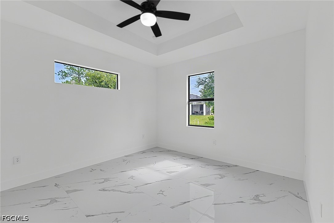 553 McArthur, Lehigh Acres, FL 33974