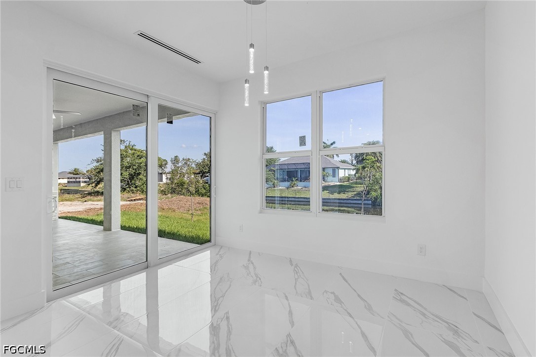 1623 2nd, Cape Coral, FL 33993