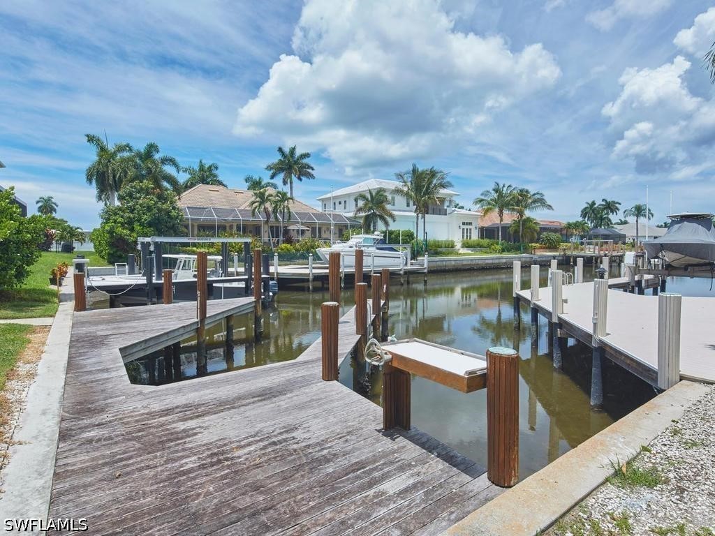 Dock