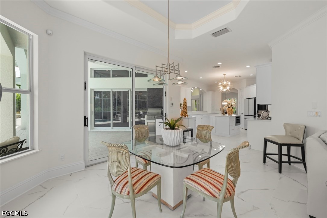 DiningArea