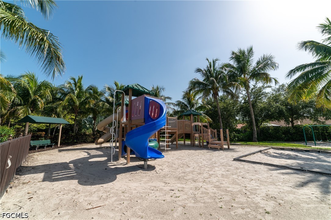 12710 Olde Banyon, North Fort Myers, FL 33903