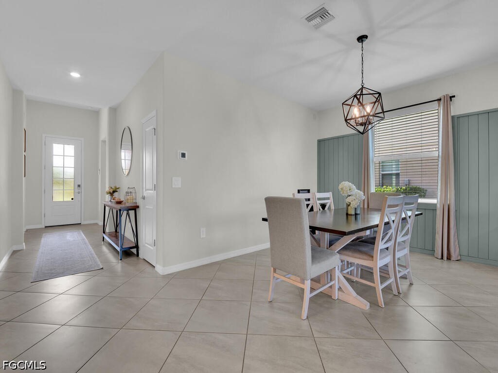 DiningArea