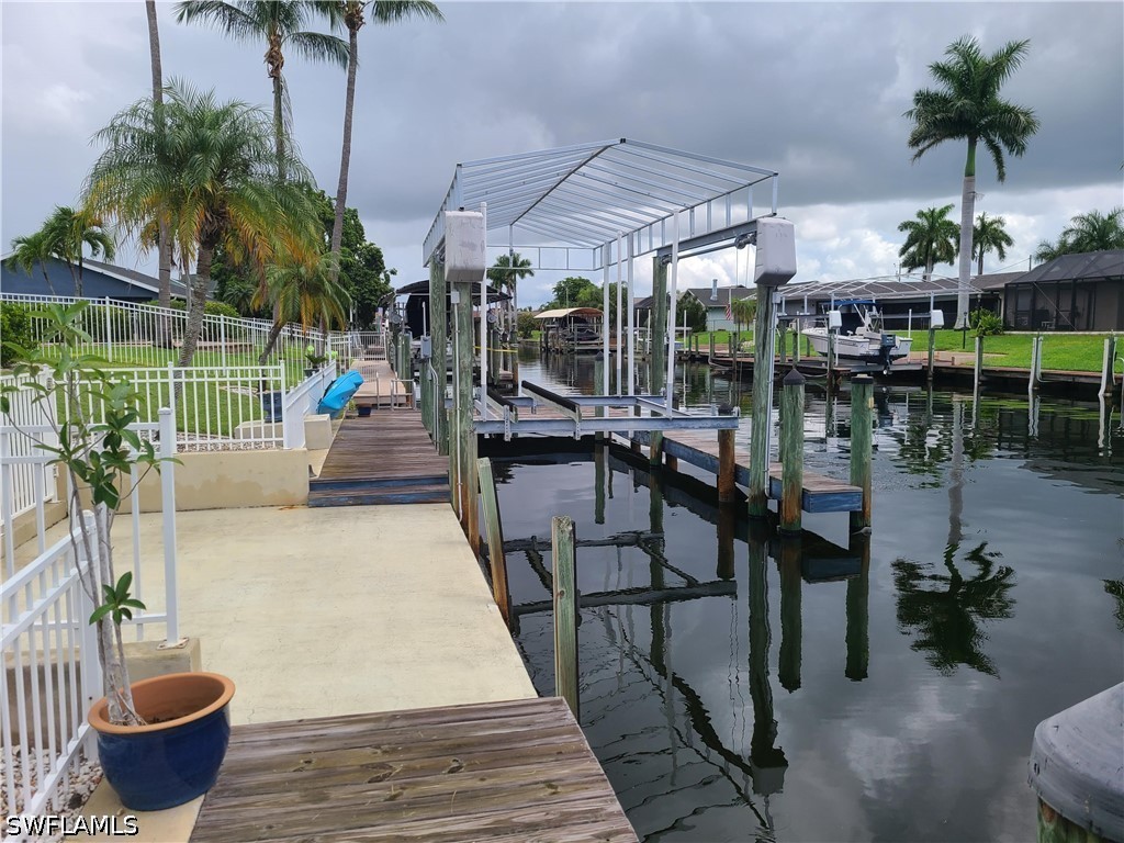 Dock