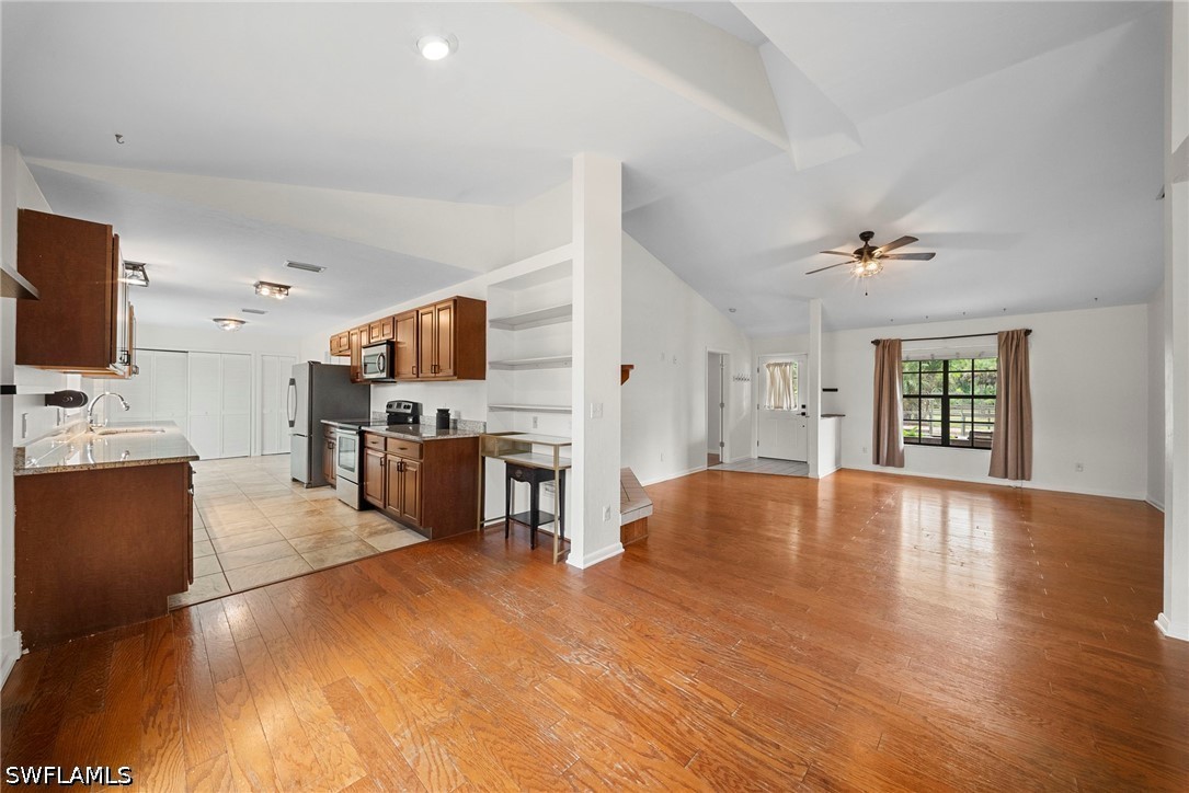 3691 4th, Naples, FL 34120