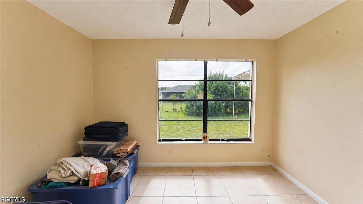 1807 2nd, Cape Coral, FL 33991
