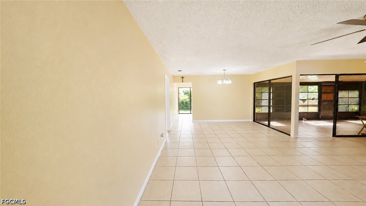 1807 2nd, Cape Coral, FL 33991