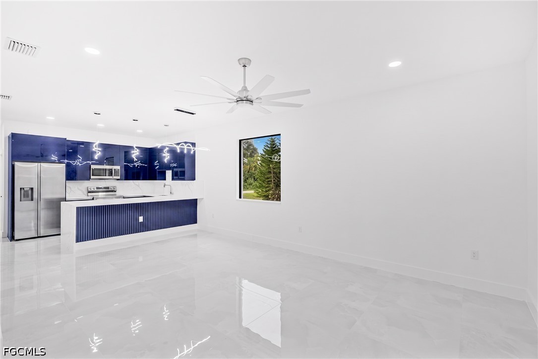 2602 Leeland Heights, Lehigh Acres, FL 33936