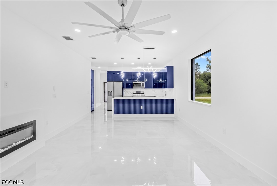 2602 Leeland Heights, Lehigh Acres, FL 33936
