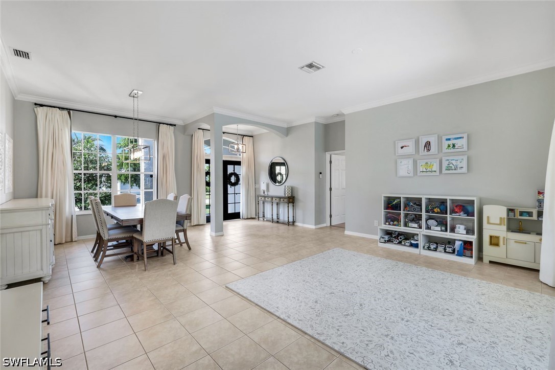 8748 Lake, Fort Myers, FL 33908