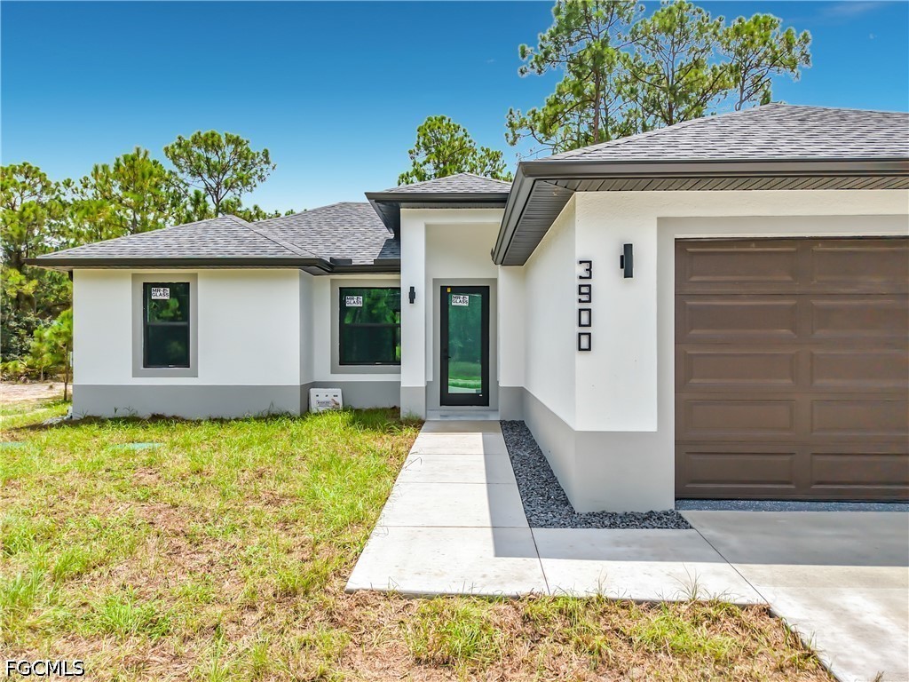 3900 10th, Lehigh Acres, FL 33972