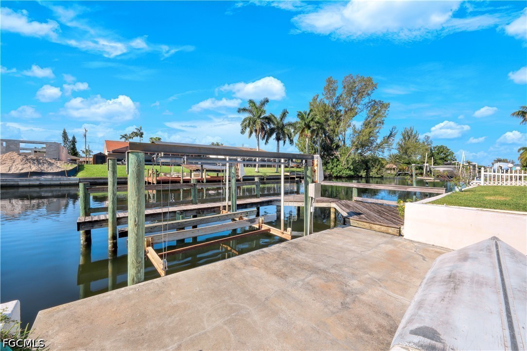 Dock