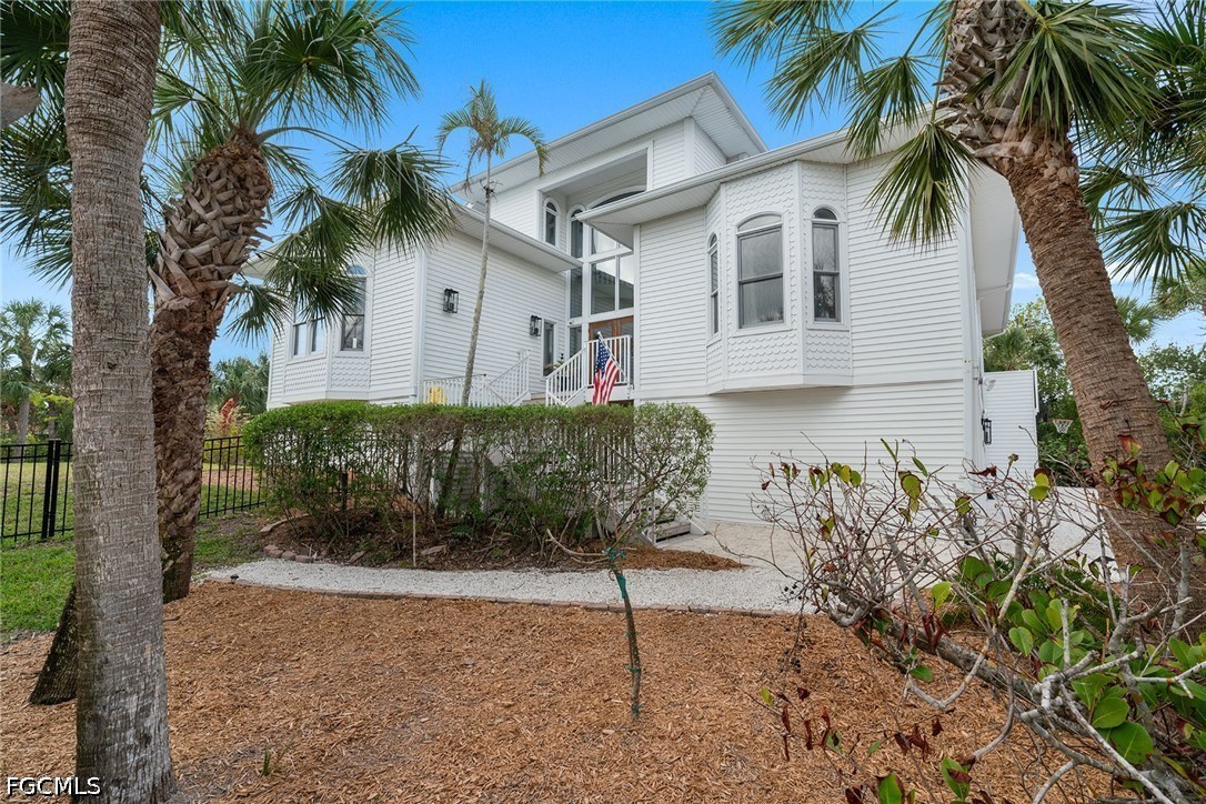660 Anchor, Sanibel, FL 33957