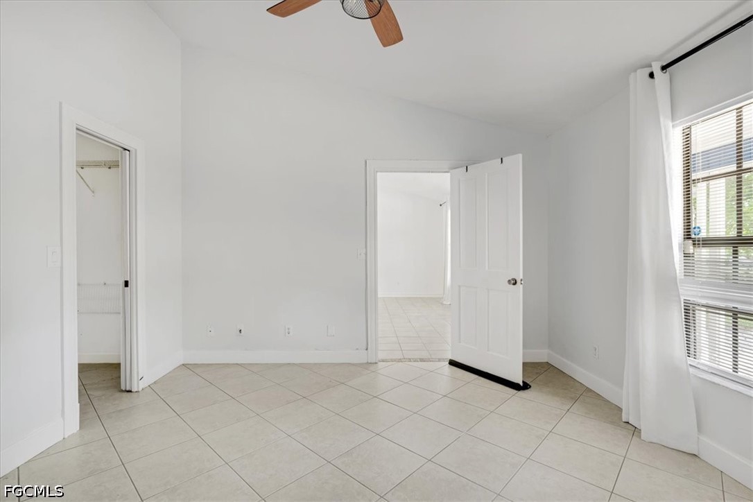 580 16th, Naples, FL 34117