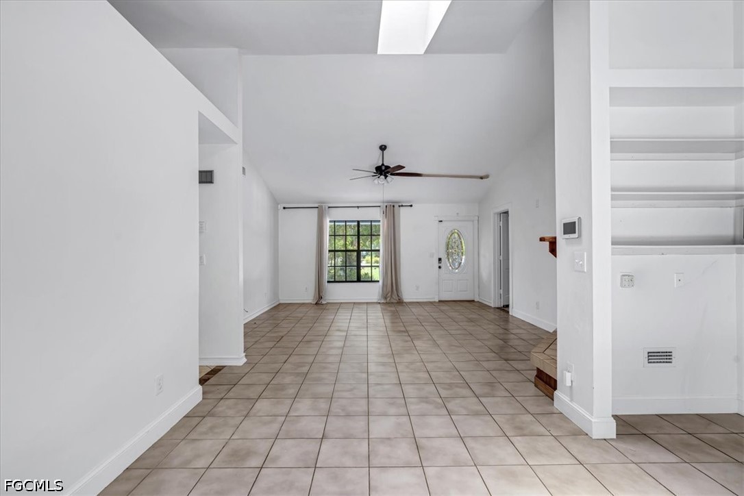 580 16th, Naples, FL 34117