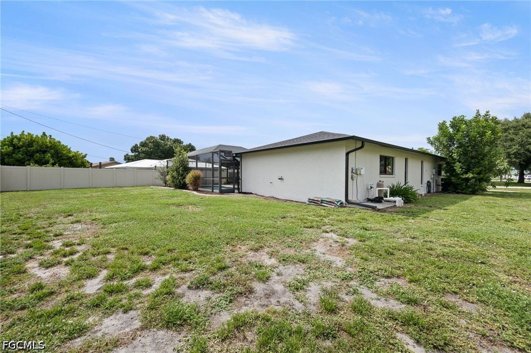 812 34th, Cape Coral, FL 33904