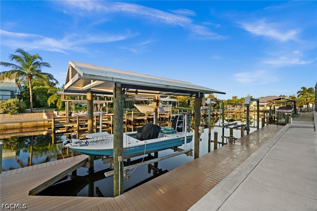 Dock