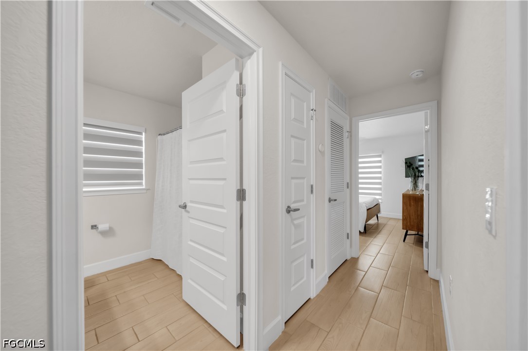 125 11th, Cape Coral, FL 33990