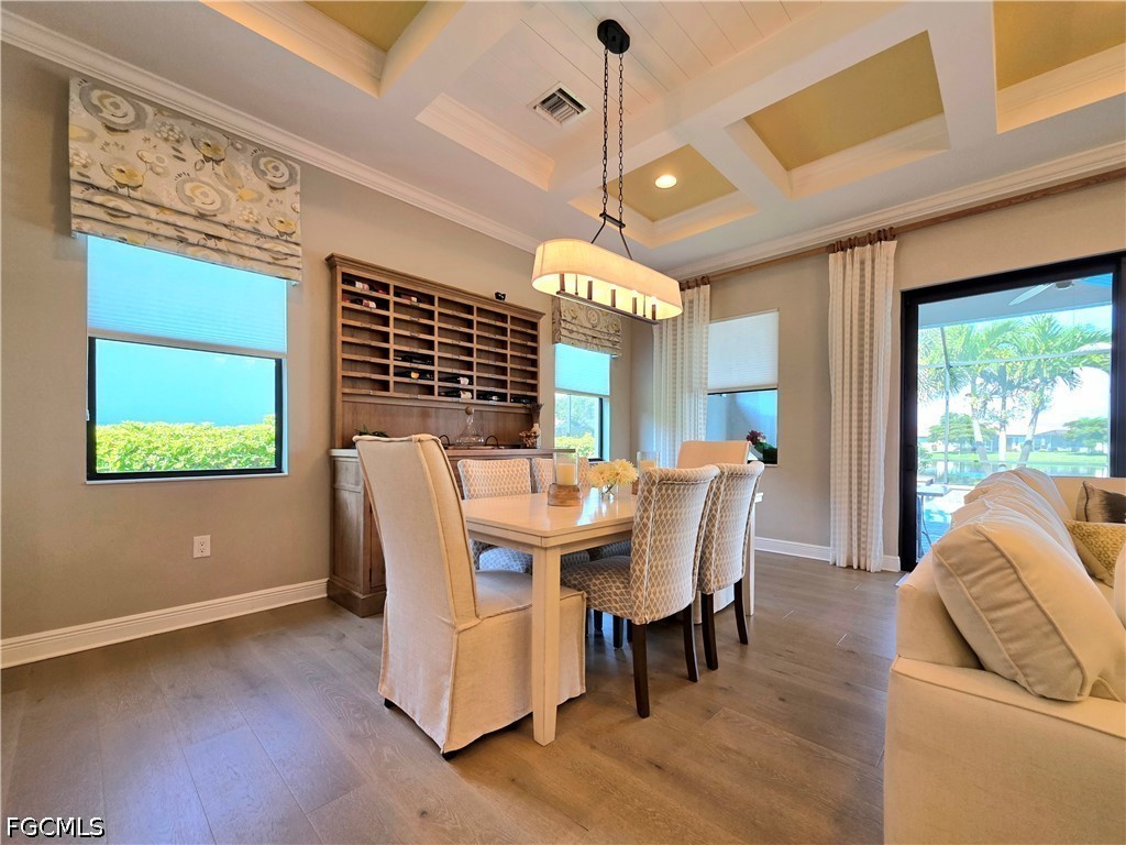 DiningArea