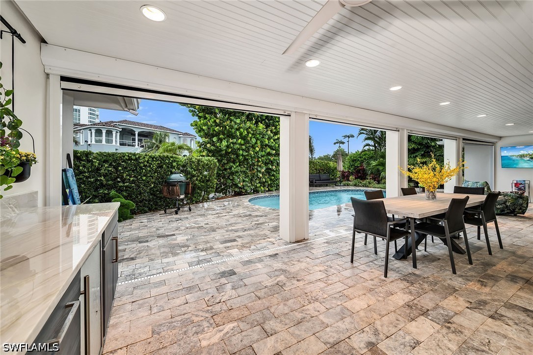 5215 Seashell, Naples, FL 34103