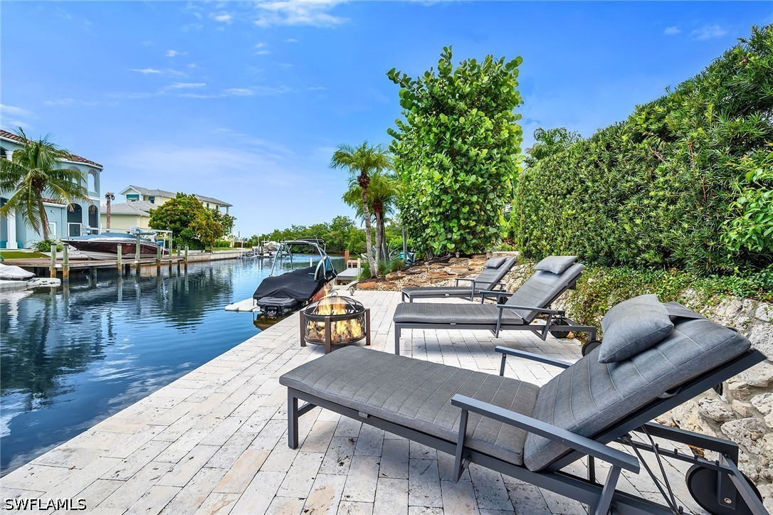 5215 Seashell, Naples, FL 34103
