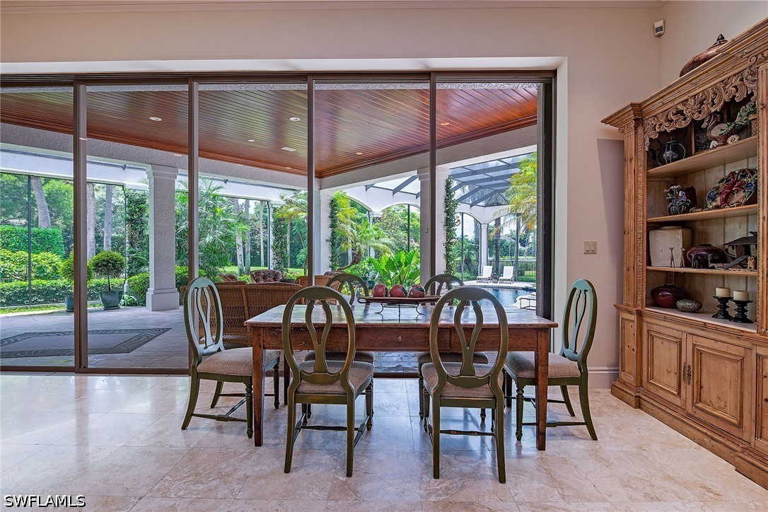 DiningArea