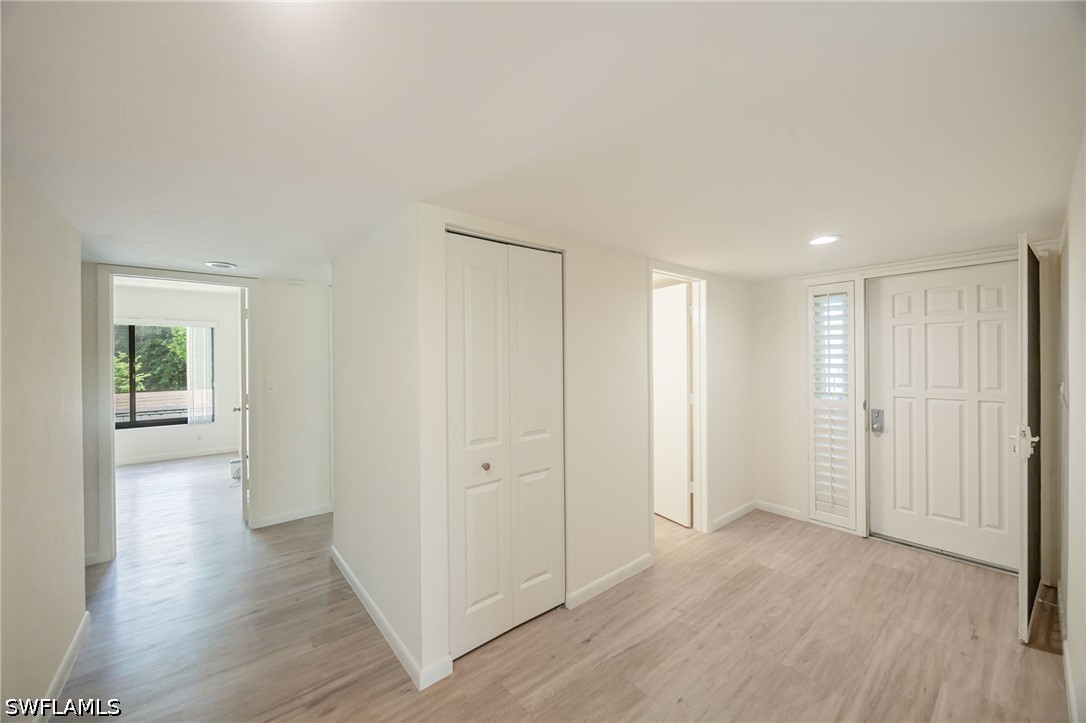 425 Wildwood, Naples, FL 34105