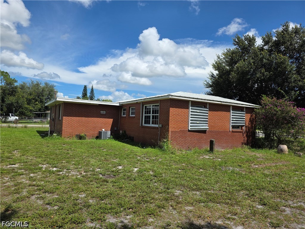 615 New Market, Immokalee, FL 34142