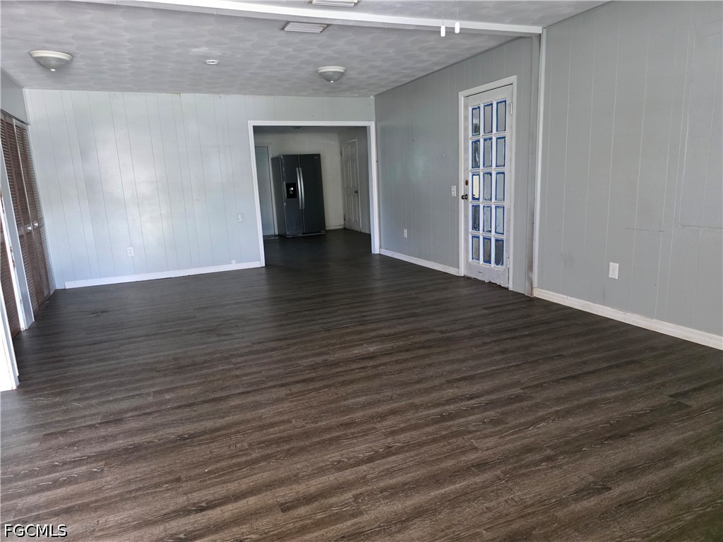 615 New Market, Immokalee, FL 34142