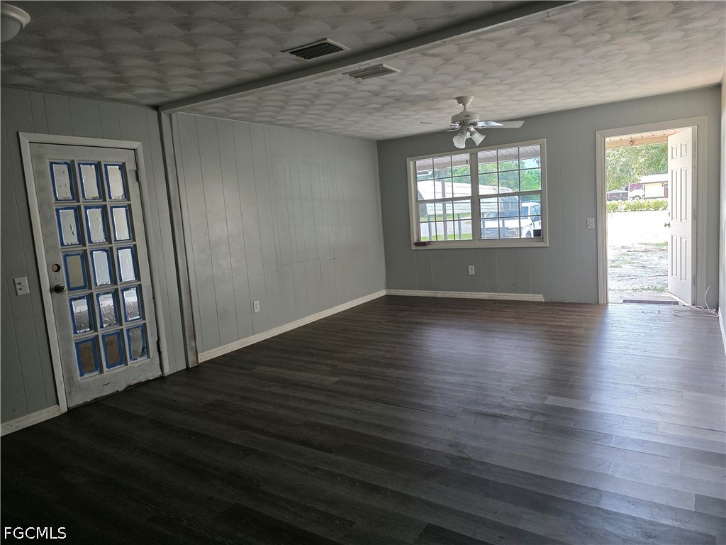 615 New Market, Immokalee, FL 34142