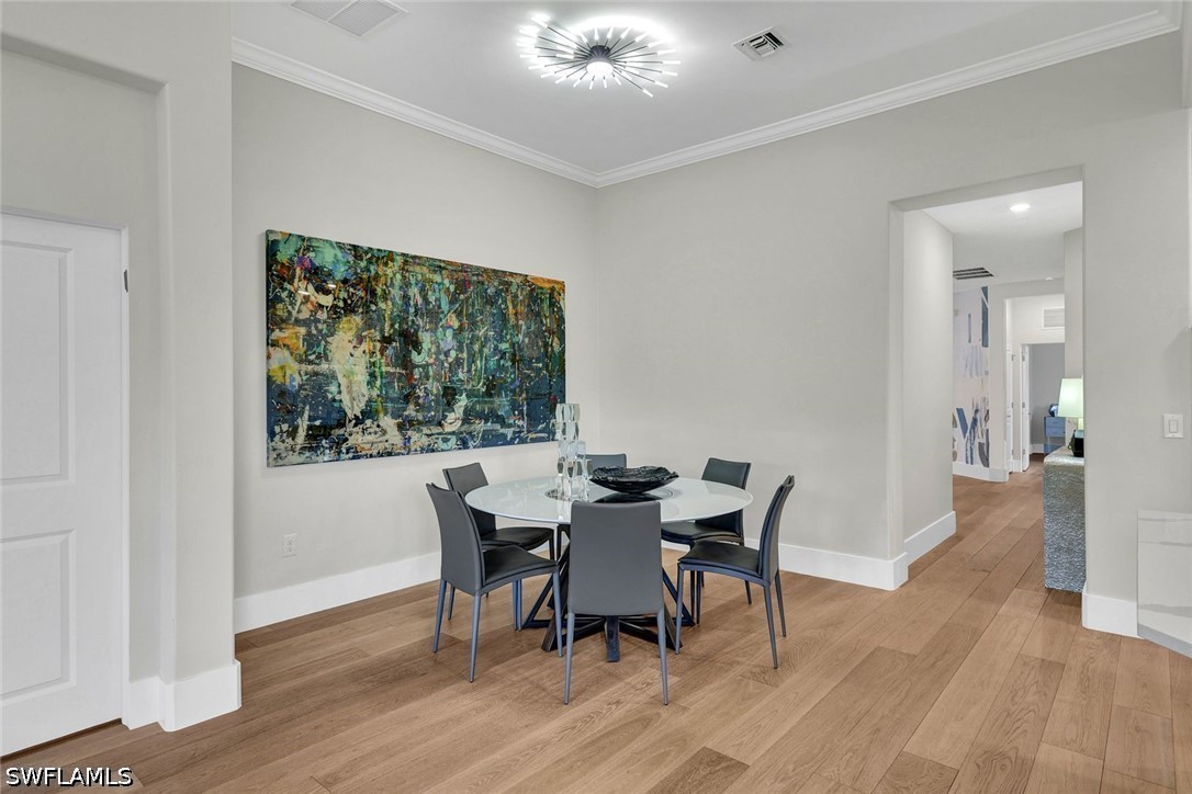 DiningArea