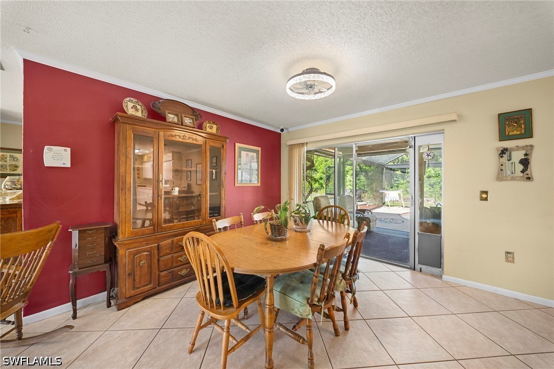 DiningArea