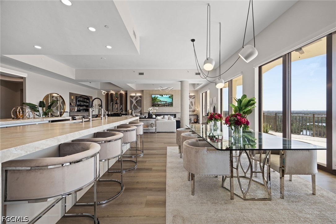 DiningArea