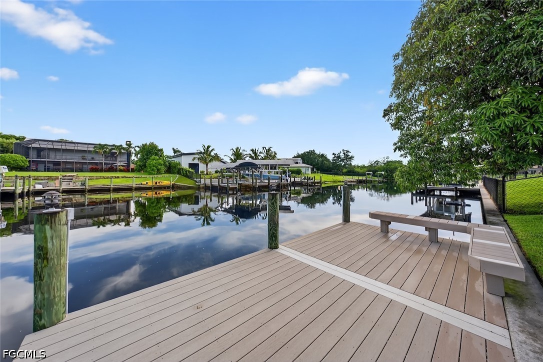 Dock