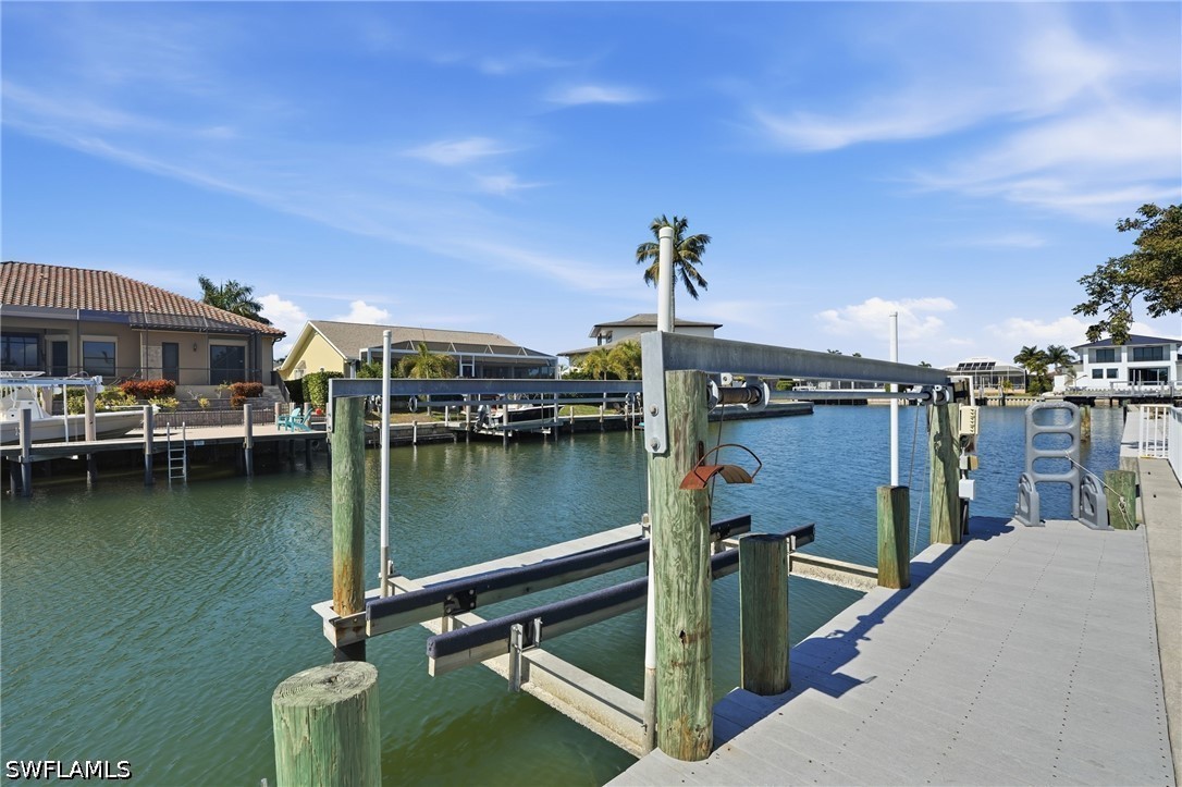 Dock