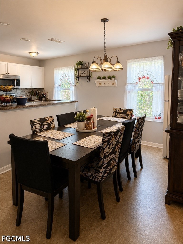 DiningArea